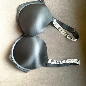 Victoria’s Secret Bombshell Bra 34D